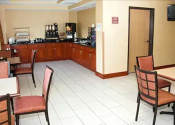Quality Inn Near Interstate I94 hotel thumbnail 5