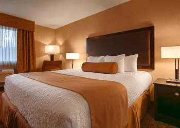 Lloyd Hotel Astoria Bayfront Hotel hotel thumbnail 6