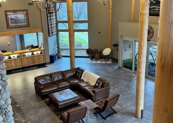 River Lodge and Cabins hotel thumbnail 4