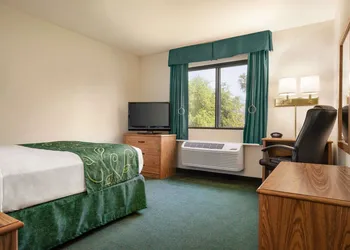 Travelodge by Wyndham Morrill hotel thumbnail 5