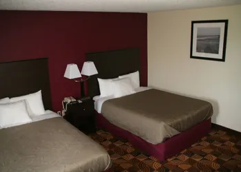 AmericInn by Wyndham Elkhorn Near Lake Geneva hotel thumbnail 5