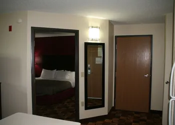 AmericInn by Wyndham Elkhorn Near Lake Geneva hotel thumbnail 6