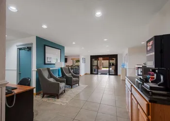 SureStay Plus Hotel by Best Western Berkeley Springs hotel thumbnail 2