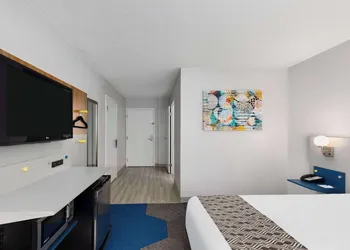 Microtel Inn by Wyndham Bowling Green hotel thumbnail 7