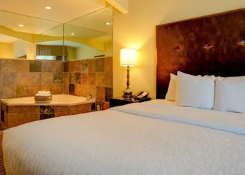 Best Western Plus Ellensburg Hotel hotel thumbnail 5
