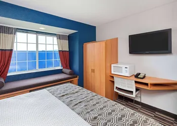 Microtel Inn & Suites by Wyndham Cordova Memphis I-40 East hotel thumbnail 5