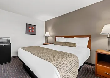 Rodeway Inn Rapid City North hotel thumbnail 5