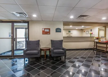 Quality Inn Hyde Park Poughkeepsie North hotel thumbnail 2