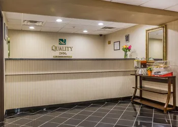 Quality Inn Hyde Park Poughkeepsie North hotel thumbnail 3