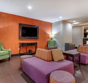 Comfort Suites Georgetown hotel detail image 3