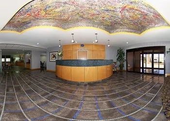 Comfort Suites Georgetown hotel thumbnail 4
