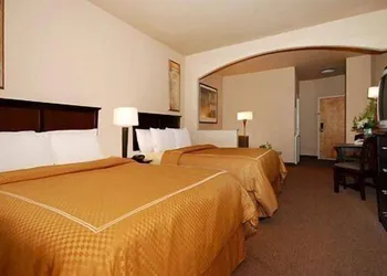 Comfort Suites Georgetown hotel thumbnail 5