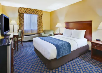 Quality Inn Grand Blanc - Flint South hotel thumbnail 7