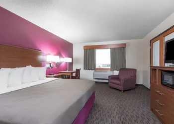 AmericInn by Wyndham Baldwin hotel thumbnail 3