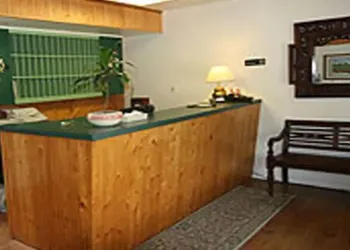 Community Court Motel hotel thumbnail 2