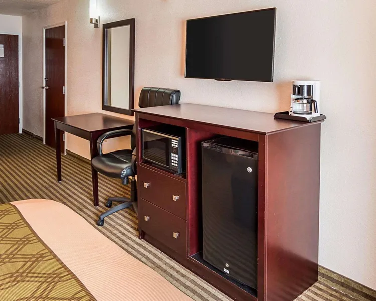 Econo Lodge Inn & Suites Natchitoches hotel detail image 6