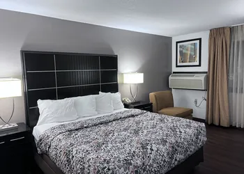AmeriVu Inn hotel thumbnail 2