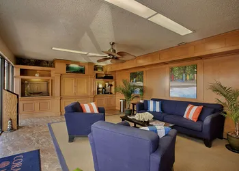 Coral Sands Inn hotel thumbnail 4