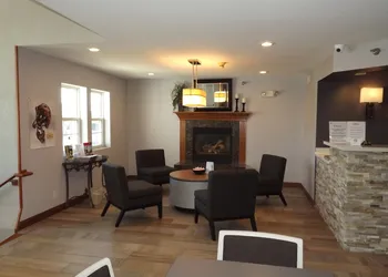 Microtel Inn & Suites by Wyndham Ames hotel thumbnail 7