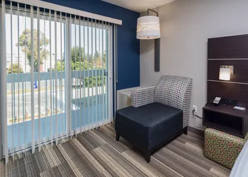 Holiday Inn Express Sunnyvale - Silicon Valley by IHG hotel thumbnail 2
