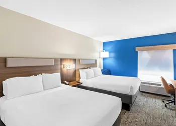 Holiday Inn Express Suites Charleston by IHG hotel thumbnail 3