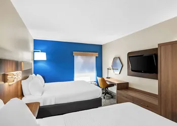 Holiday Inn Express Suites Charleston by IHG hotel thumbnail 4