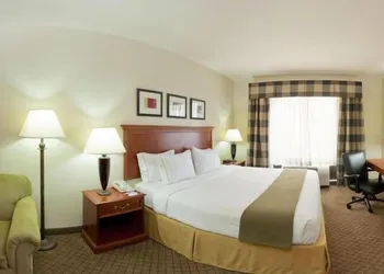 Holiday Inn Express & Suites Flowood by IHG hotel thumbnail 2
