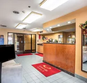 Econo Lodge Princeton hotel detail image 3
