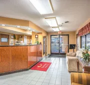 Econo Lodge Princeton hotel detail image 5