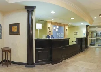 Holiday Inn Express Hotel & Suites Frankfort by IHG hotel thumbnail 2