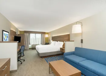 Holiday Inn Express Hotel & Suites Frankfort by IHG hotel thumbnail 4