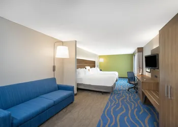 Holiday Inn Express Hotel & Suites Frankfort by IHG hotel thumbnail 5