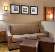 Comfort Suites Elkhart North hotel detail image 4