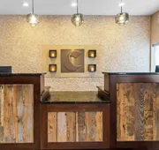 Comfort Suites Vincennes hotel detail image 3