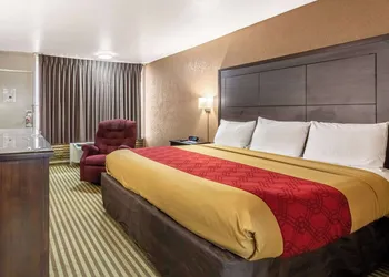 Econo Lodge Winfield hotel thumbnail 6
