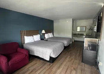 Key West Inn - Clanton hotel thumbnail 3