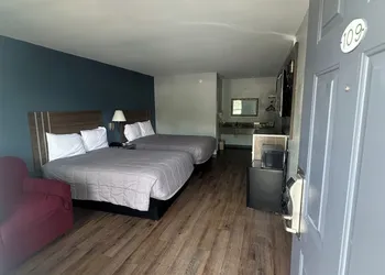 Key West Inn - Clanton hotel thumbnail 4