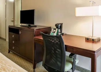 Comfort Inn Bloomington near University hotel thumbnail 5