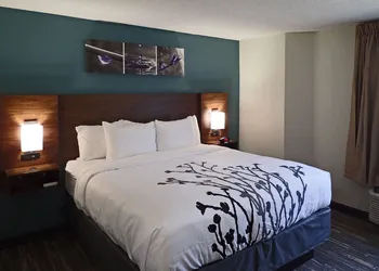 Sleep Inn & Suites California MD hotel thumbnail 4