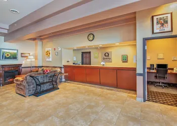 Quality Inn And Suites Lethbridge hotel thumbnail 2
