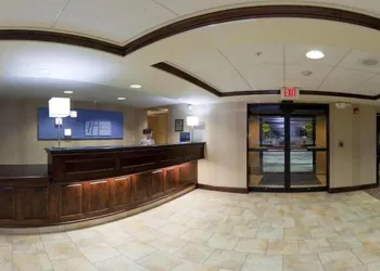 Holiday Inn Express Lebanon by IHG hotel thumbnail 2