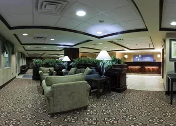 Holiday Inn Express Lebanon by IHG hotel thumbnail 3