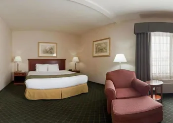 Holiday Inn Express Lebanon by IHG hotel thumbnail 8