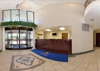 Comfort Inn & Suites Morganton South hotel thumbnail 6