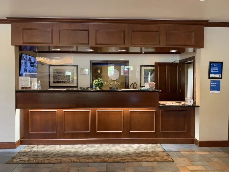 Days Inn by Wyndham Austintown hotel detail image 2