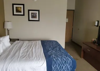 Cambridge Inn by Capital O near I-70 / I-77 hotel thumbnail 6