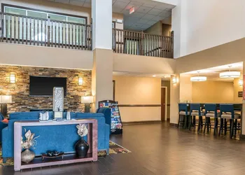 Comfort Suites Springfield I-70 hotel thumbnail 3