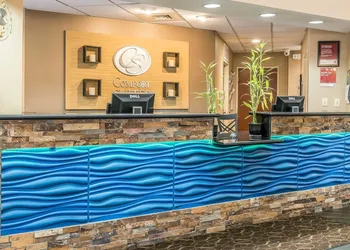 Comfort Suites Springfield I-70 hotel thumbnail 4
