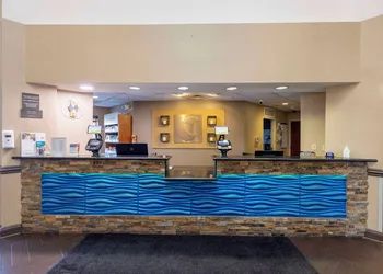Comfort Suites Springfield I-70 hotel thumbnail 6