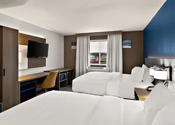 Comfort Inn & Suites Fremont hotel thumbnail 8